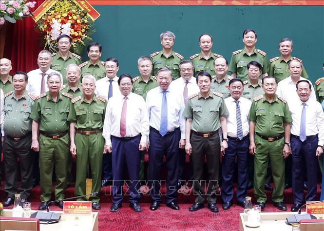 Ch&uacute; th&iacute;ch ảnh