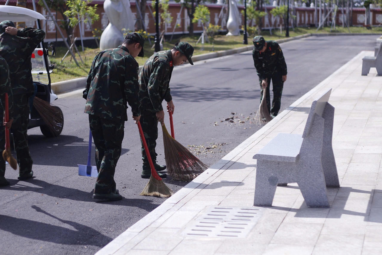 Tuổi trẻ lực lượng vũ trang tỉnh An Giang tô đẹp các địa chỉ đỏ