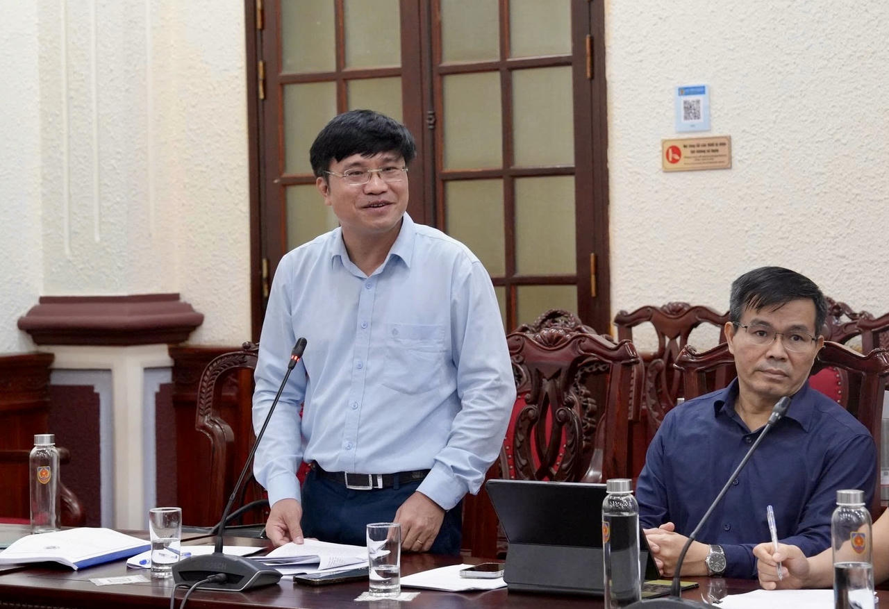 TS. Nguyễn Văn Cương, Viện trưởng Viện Chiến lược v&agrave; Khoa học ph&aacute;p l&yacute; ph&aacute;t biểu