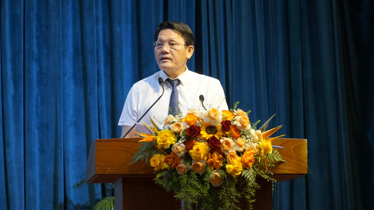 &Ocirc;ng B&ugrave;i Trung Hiếu, Ph&oacute; Gi&aacute;m đốc Sở Văn h&oacute;a - Thể thao v&agrave; Du lịch tỉnh Gia Lai th&ocirc;ng tin về c&aacute;c hoạt động trong khu&ocirc;n khổ Li&ecirc;n hoan.