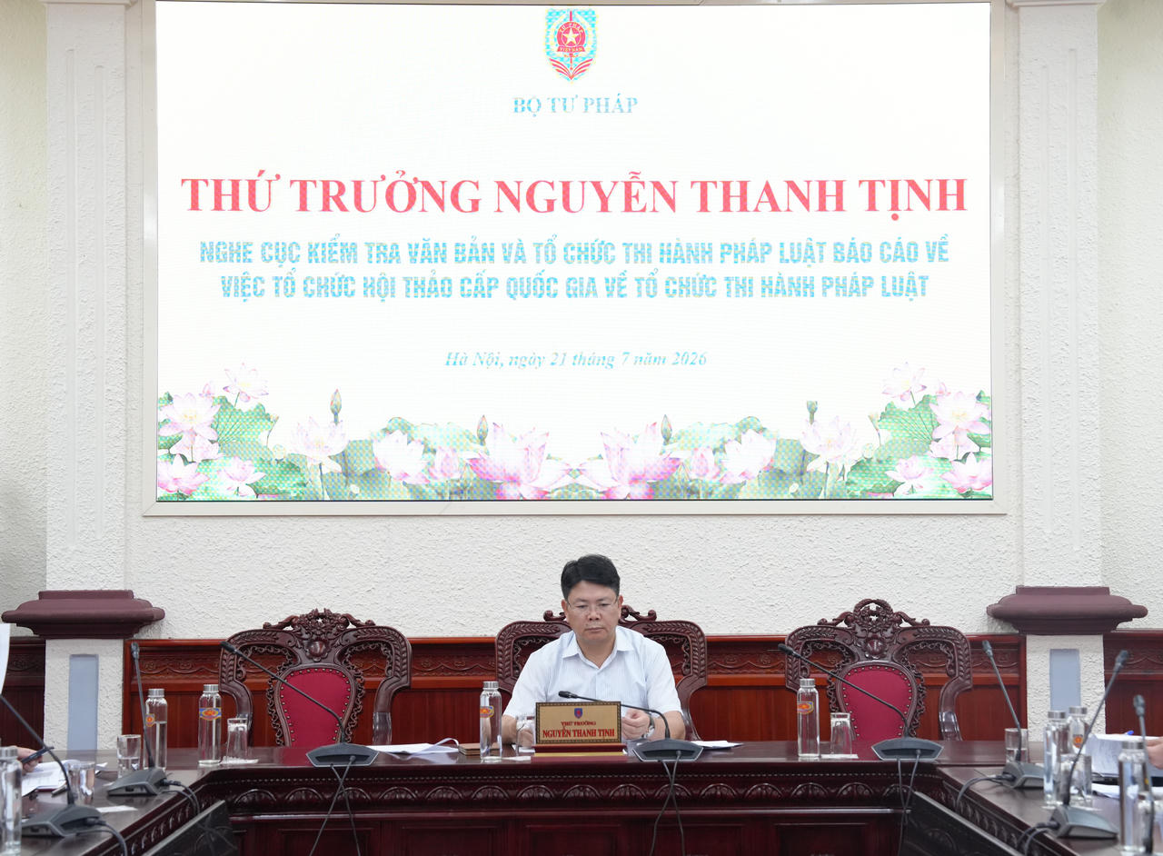 Thứ trưởng Nguyễn Thanh Tịnh ph&aacute;t biểu chỉ đạo tại cuộc họp.