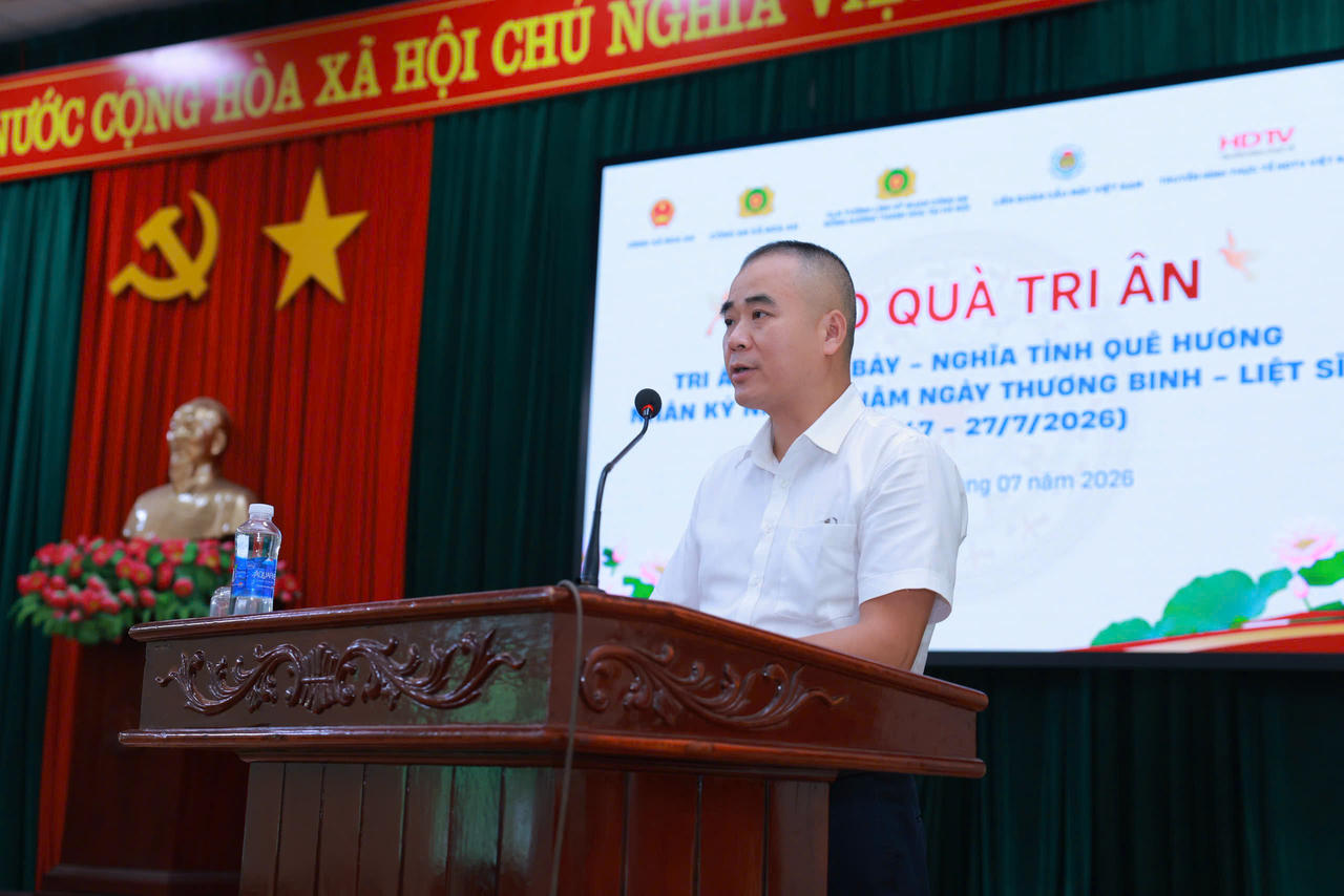 Nh&agrave; b&aacute;o Nguyễn Mạnh H&agrave; - Tổng Gi&aacute;m đốc C&ocirc;ng ty Cổ phần Truyền h&igrave;nh thực tế HDTV Việt Nam, Ph&oacute; Chủ tịch Li&ecirc;n đo&agrave;n Cầu m&acirc;y Việt Nam ph&aacute;t biểu tại chương tr&igrave;nh.