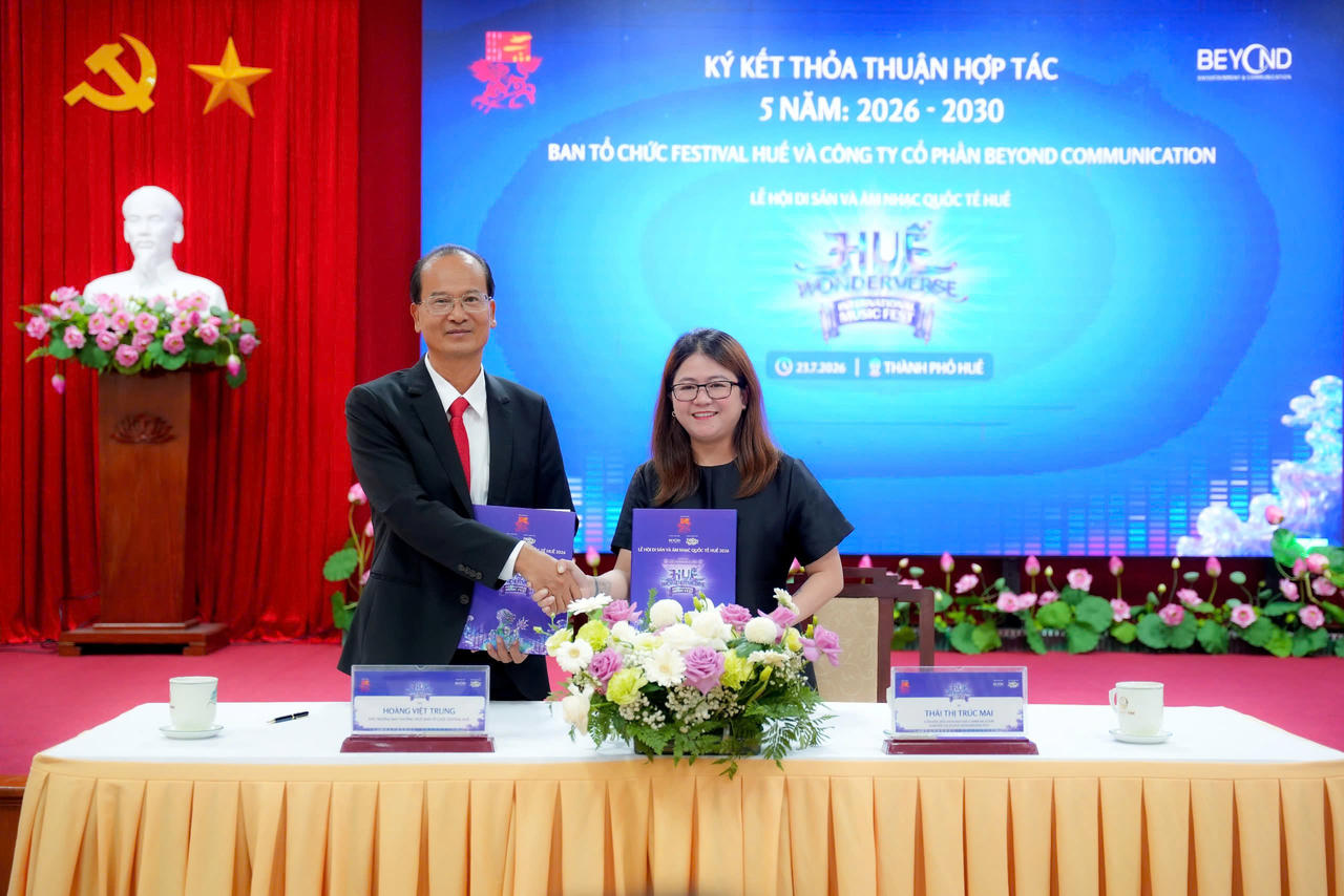 K&yacute; kết thỏa thuận hợp t&aacute;c chiến lược 5 năm. (Ảnh: L&ecirc; Ho&agrave;ng)