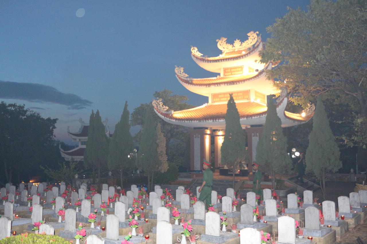 Bộ trưởng Bộ Tư pháp Hoàng Thanh Tùng dự cầu truyền hình 'Sao sáng dẫn đường' tại Quảng Trị