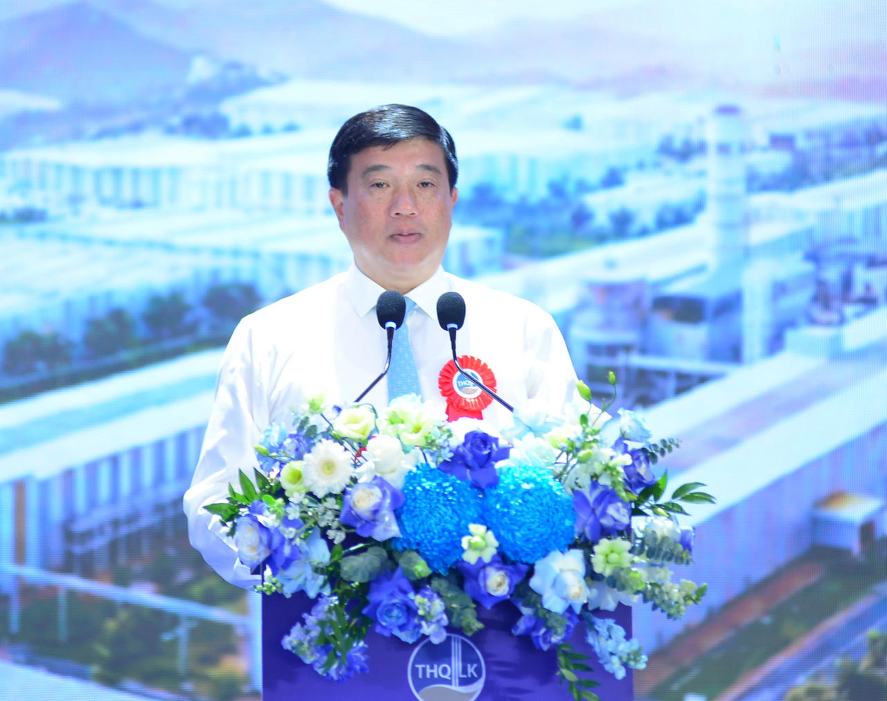B&iacute; thư Tỉnh uỷ L&acirc;m Đồng Y Thanh H&agrave; Ni&ecirc; Kđăm cam kết lu&ocirc;n đồng h&agrave;nh c&ugrave;ng doanh nghiệp trong ph&aacute;t triển kinh tế - x&atilde; hội. Ảnh: M.Long.