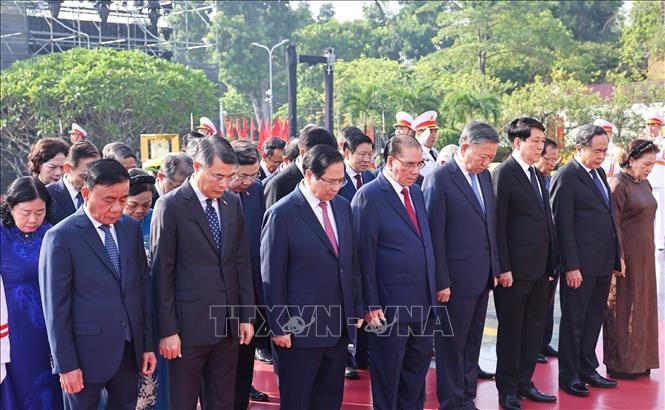 Ch&uacute; th&iacute;ch ảnh