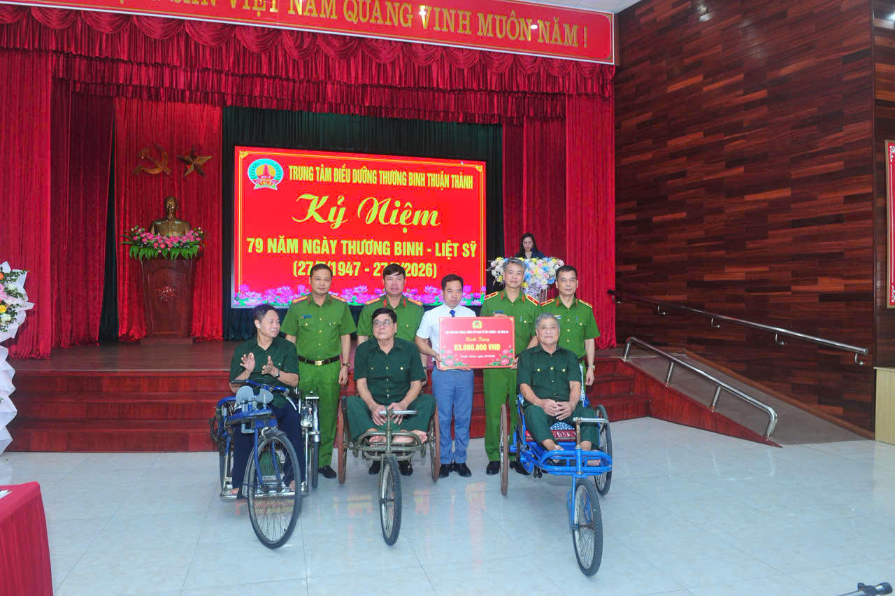 Cục Cảnh s&aacute;t ph&ograve;ng, chống tội phạm về m&ocirc;i trường lan tỏa truyền thống 'Đền ơn đ&aacute;p nghĩa'