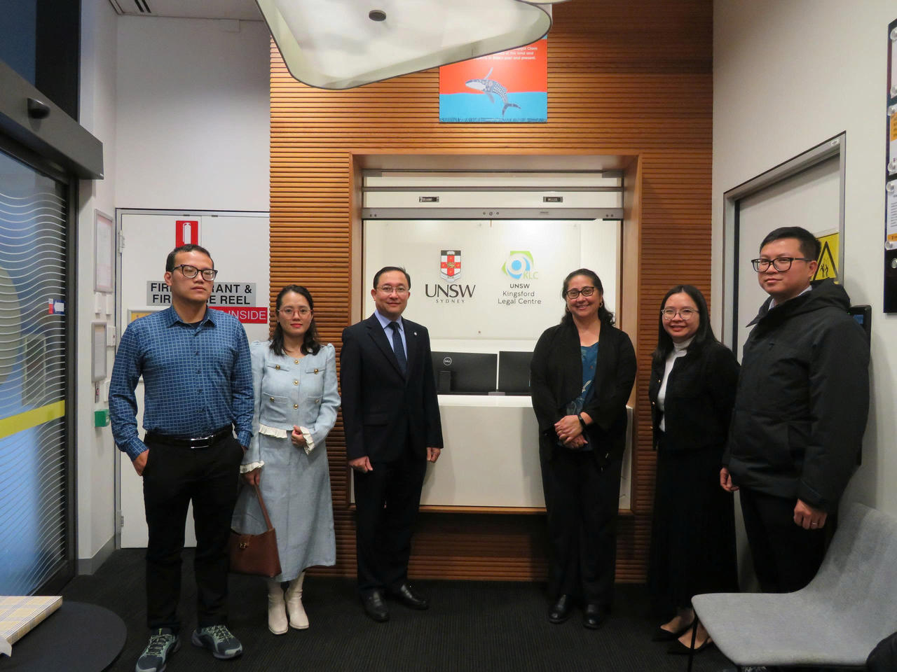 Nghi&ecirc;n cứu, học tập kinh nghiệm về phổ biến, gi&aacute;o dục ph&aacute;p luật tại Australia