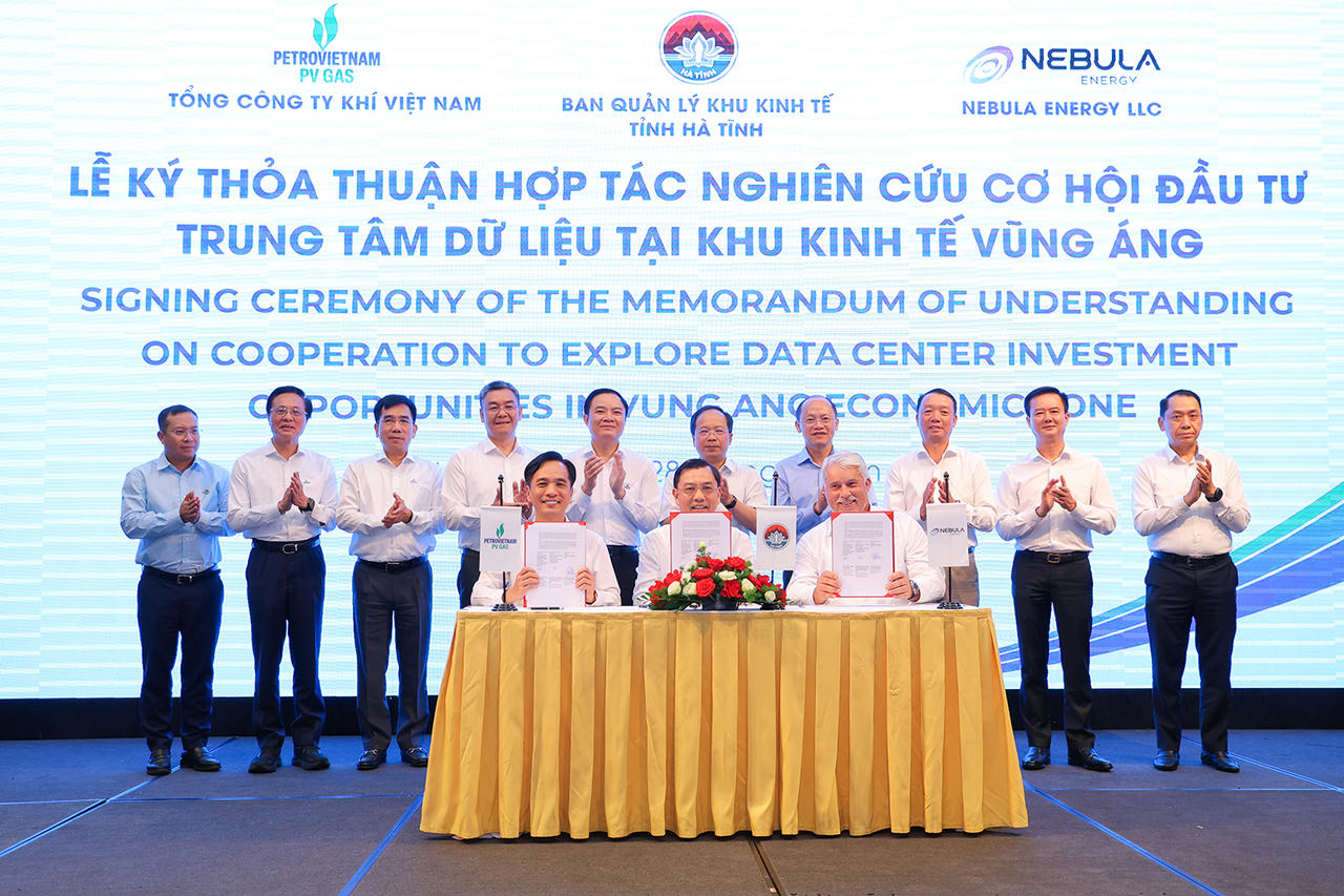 Lễ ký Thỏa thuận hợp tác nghiên cứu cơ hội đầu tư Trung tâm dữ liệu giữa tỉnh Hà Tĩnh PV GAS và Nebula.