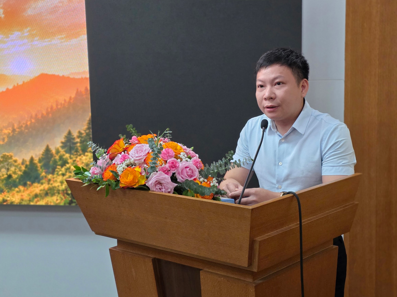 Khởi động Giải leo núi 'Bước chân trên mây' mùa 3, lần đầu mở rộng cho vận động viên toàn quốc