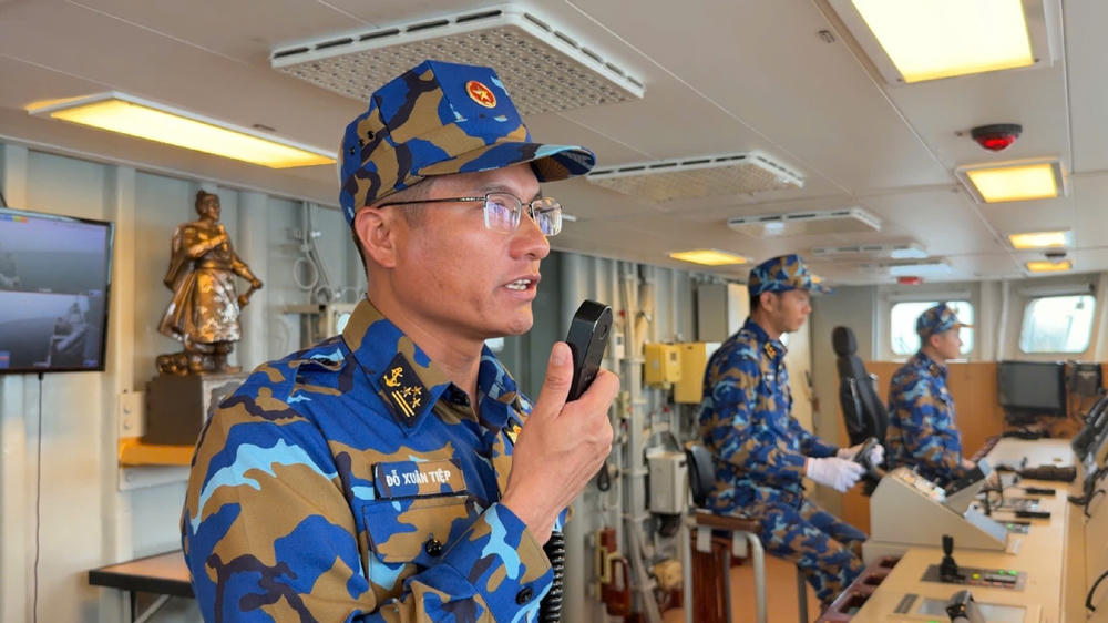 Tàu 015 - Trần Hưng Đạo rèn luyện bản lĩnh chiến sĩ hải quân Việt Nam trên biển
