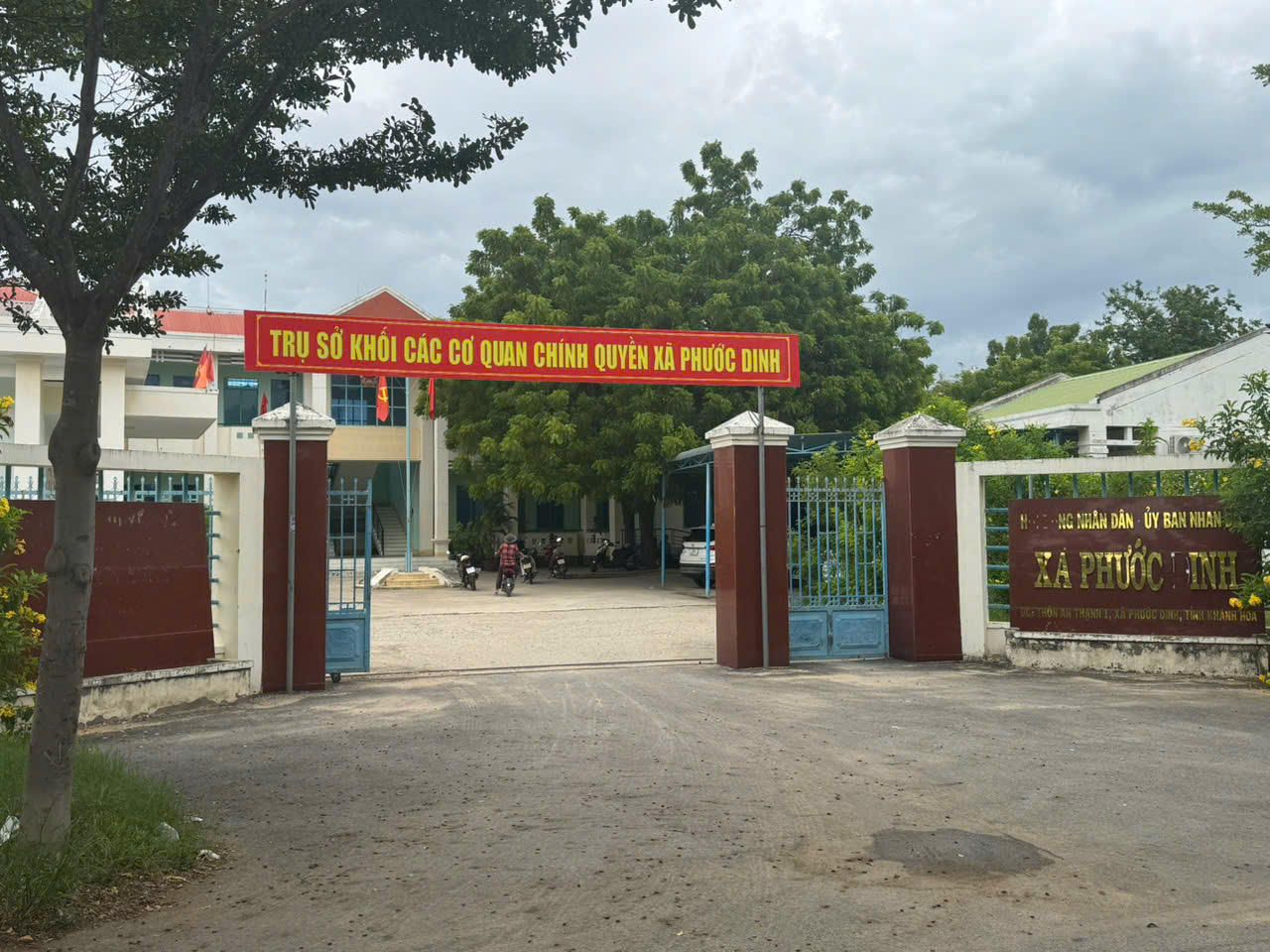 Trụ sở UBND x&atilde; Phước Dinh.