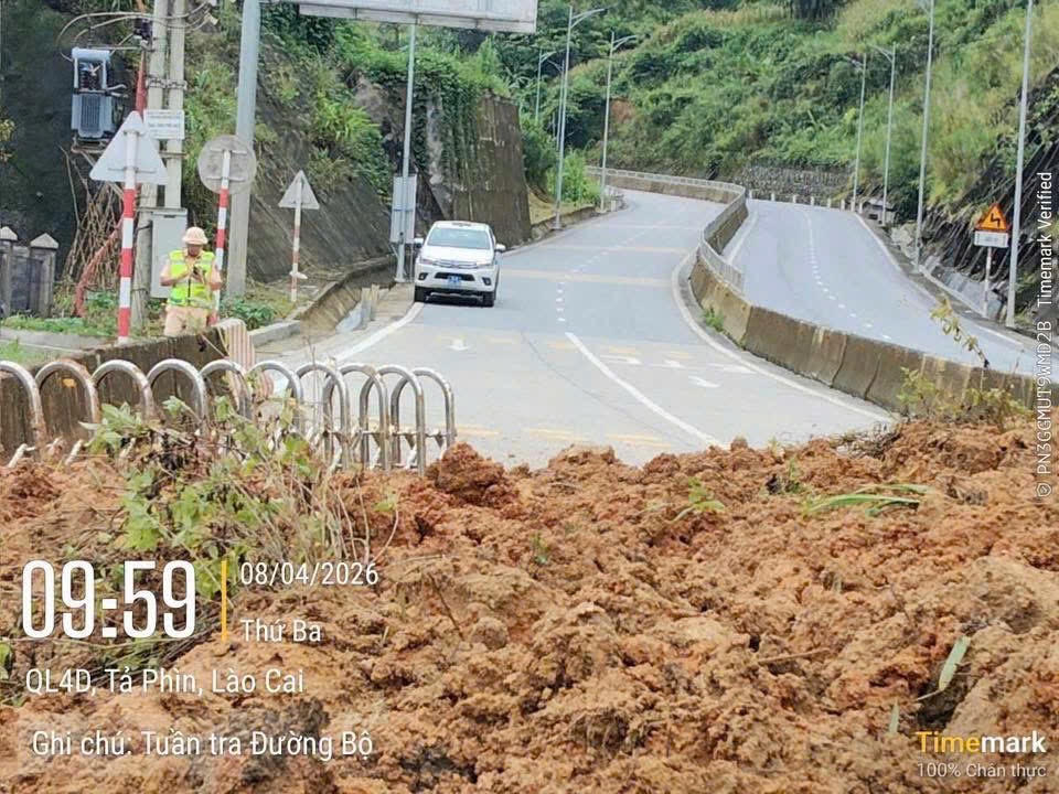 Tạm thời c&aacute;c phương tiện kh&ocirc;ng qua khu vực trạm thu ph&iacute; BOT nhằm bảo đảm an to&agrave;n.
