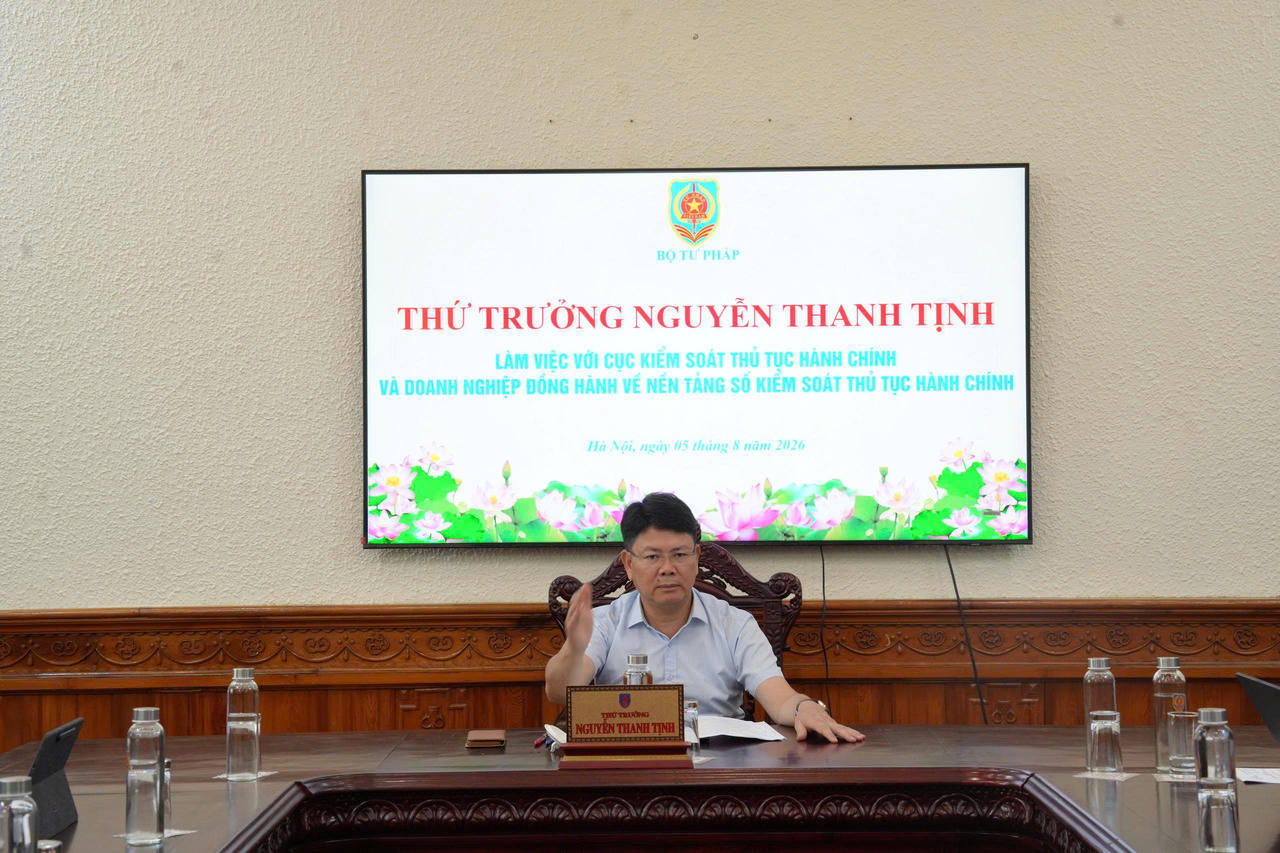 Thứ trưởng Nguyễn Thanh Tịnh kết luận cuộc l&agrave;m việc.