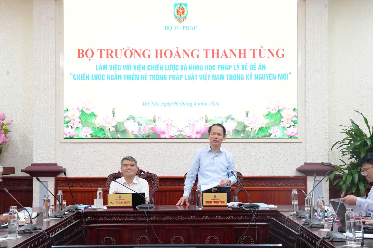 Bộ trưởng Ho&agrave;ng Thanh T&ugrave;ng ph&aacute;t biểu kết luận.