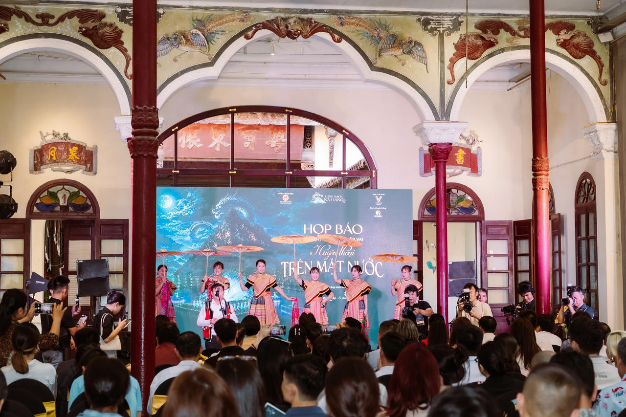 Show thực cảnh nhập vai &ldquo;Long mạch N&agrave; Hang&rdquo; sẽ mang đến một sản phẩm du lịch, văn h&oacute;a đặc sắc (Ảnh: Nguyễn Ngọc).