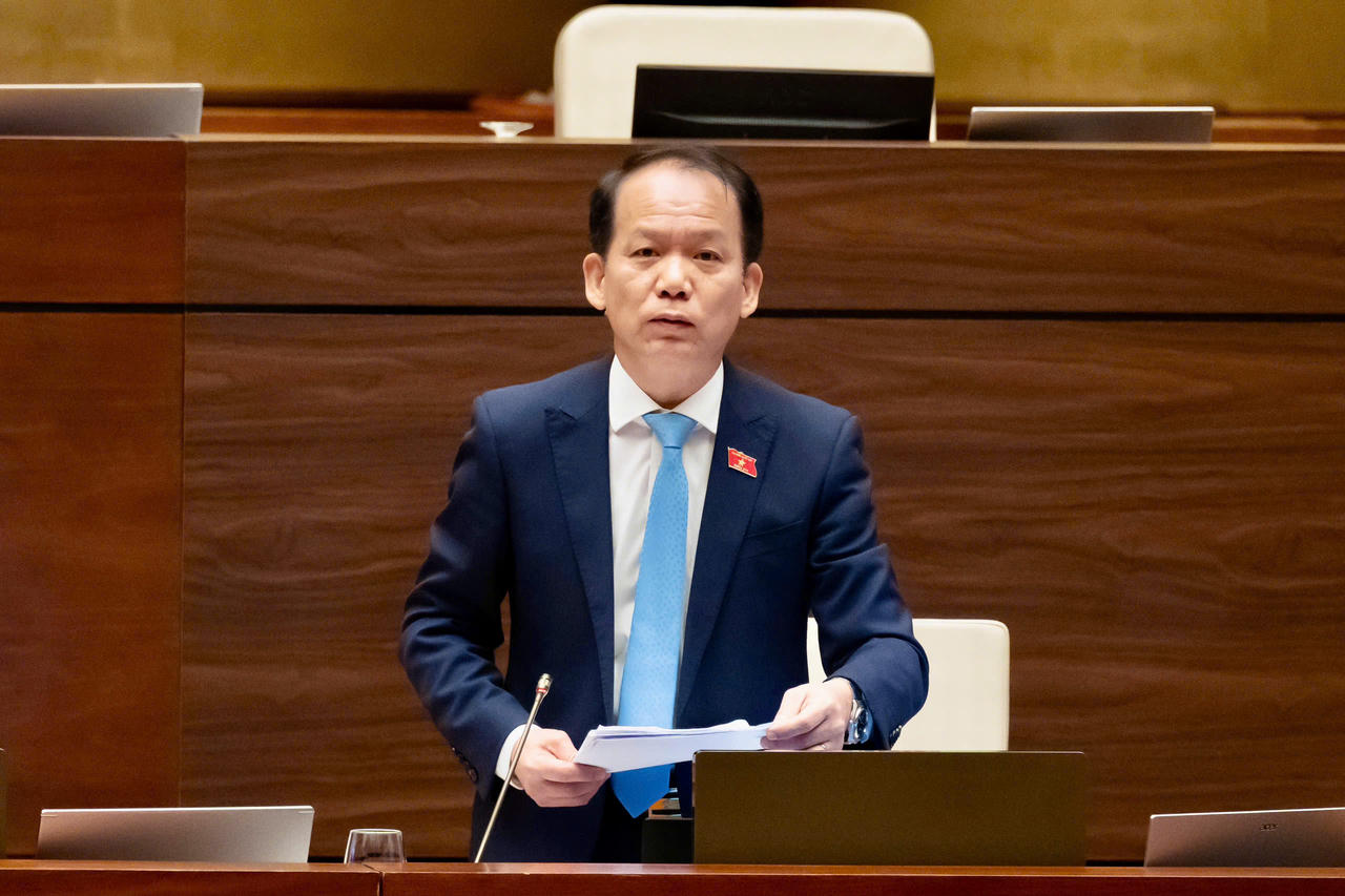 Bộ trưởng Ho&agrave;ng Thanh T&ugrave;ng khẳng định cơ quan soạn thảo tiếp tục nghi&ecirc;n cứu, tiếp thu, giải tr&igrave;nh v&agrave; ho&agrave;n thiện dự &aacute;n Luật.