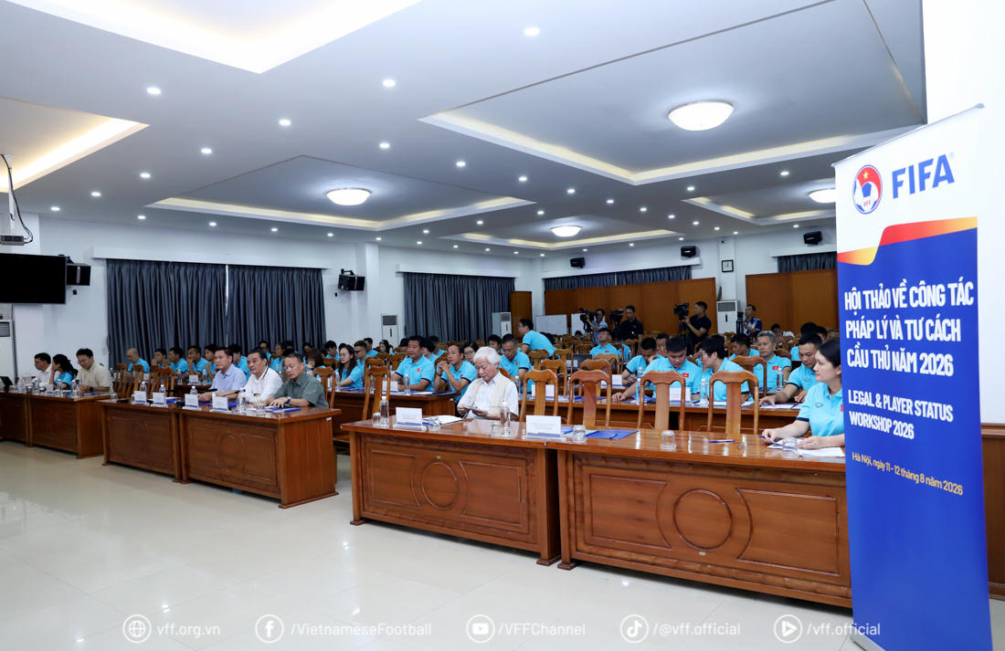 C&aacute;c đại biểu v&agrave; đại diện c&aacute;c c&acirc;u lạc bộ, đơn vị th&agrave;nh vi&ecirc;n VFF tham dự hội thảo (Ảnh: Thu H&agrave;)