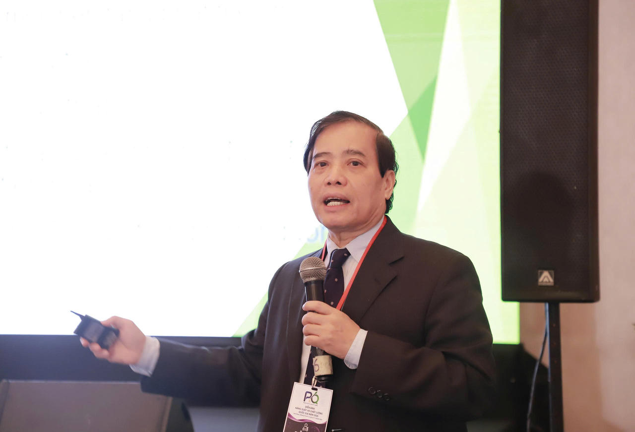 GS. TS Vũ Minh Khương, Trường Ch&iacute;nh s&aacute;ch c&ocirc;ng L&yacute; Quang Diệu, Đại học Quốc gia Singapore (Ảnh: MOST)