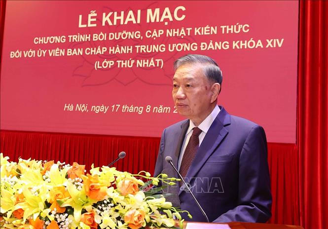Tổng B&iacute; thư, Chủ tịch nước T&ocirc; L&acirc;m ph&aacute;t biểu chỉ đạo. Ảnh: Văn Điệp/TTXVN