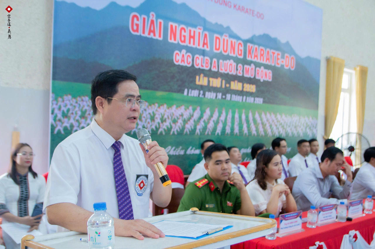 V&otilde; Sư Nguyễn Dũng Minh (Gi&aacute;m đốc kỹ thuật Nghĩa Dũng Karate-Do) &ldquo;T&ocirc;i tin rằng, mỗi vận động vi&ecirc;n khi rời khỏi thảm đấu h&ocirc;m nay đều đ&atilde; mang theo một điều qu&yacute; gi&aacute; hơn: sự trưởng th&agrave;nh&rdquo;.