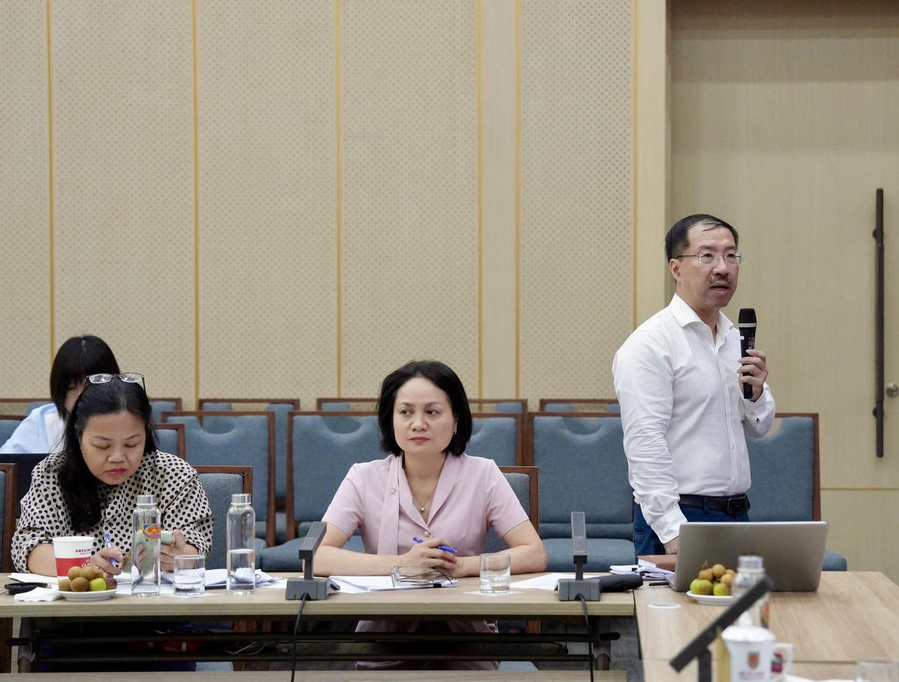 Cục trưởng Cục Phổ biến, gi&aacute;o dục ph&aacute;p luật v&agrave; Trợ gi&uacute;p ph&aacute;p l&yacute; C&ugrave; Thu Anh  qu&aacute;n triệt Luật sửa đổi, bổ sung một số điều của Luật Trợ gi&uacute;p ph&aacute;p l&yacute;
