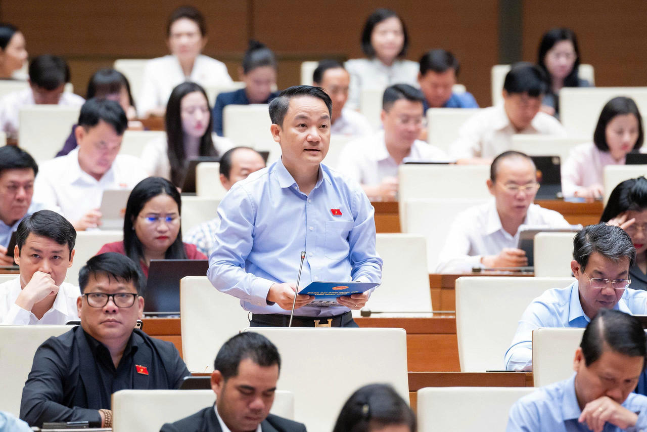 Đại biểu L&ecirc; Văn Thế