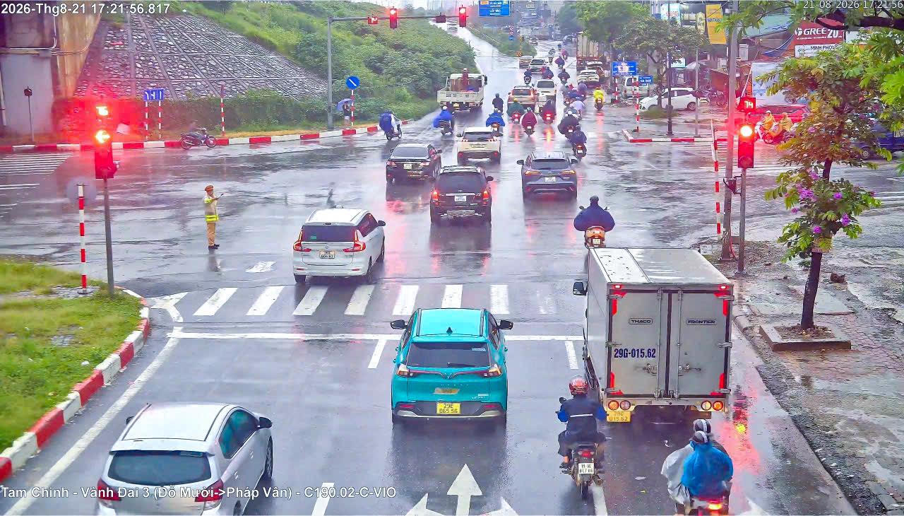 H&igrave;nh ảnh từ hệ thống camera AI tr&ecirc;n c&aacute;c tuyến giao th&ocirc;ng.