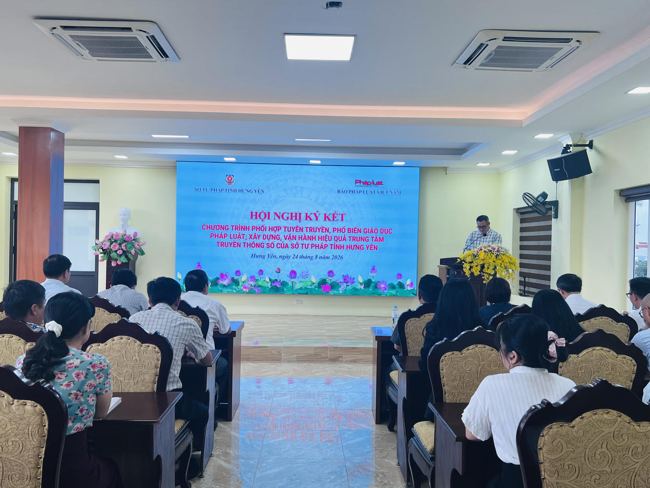 Quang cảnh Hội nghị K&yacute; kết  (Ảnh Vũ H&ugrave;ng)