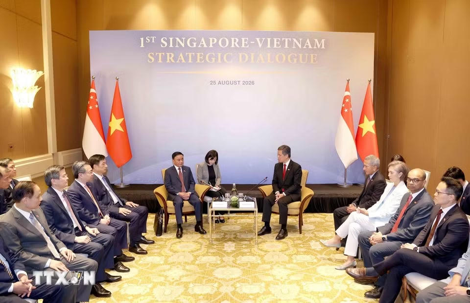 Lễ đ&oacute;n Ủy vi&ecirc;n Bộ Ch&iacute;nh trị, Thường trực Ban B&iacute; thư Trần Cẩm T&uacute; thăm ch&iacute;nh thức Singapore - Ảnh 4.
