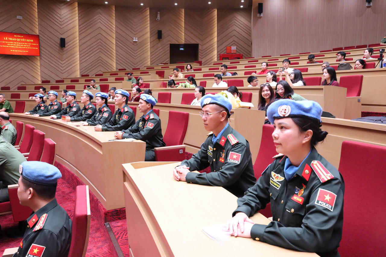 9 sĩ quan nhận nhiệm vụ tại UNMISS (Ảnh: LL GGHB cung cấp)