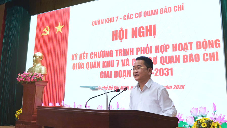 TS. Vũ Ho&agrave;i Nam - Tổng Bi&ecirc;n tập B&aacute;o Ph&aacute;p luật Việt Nam ph&aacute;t biểu tham luận tại Hội nghị. (Ảnh: Mai Trang)