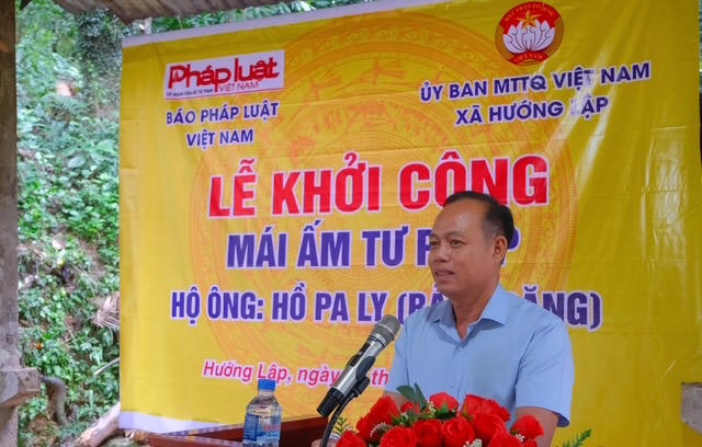 Nh&agrave; b&aacute;o Nguyễn Quang T&aacute;m ph&aacute;t biểu tại buổi lễ (Ảnh: Trần Tuyền)