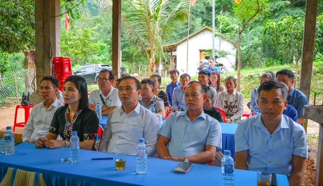 C&aacute;c đại biểu dự lễ khởi c&ocirc;ng (Ảnh: Trần Tuyền)