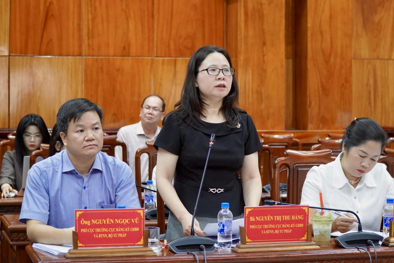 Thứ trưởng Bộ Tư pháp Nguyễn Thanh Ngọc kiểm tra tình hình thực hiện công tác tư pháp tại Đồng Tháp