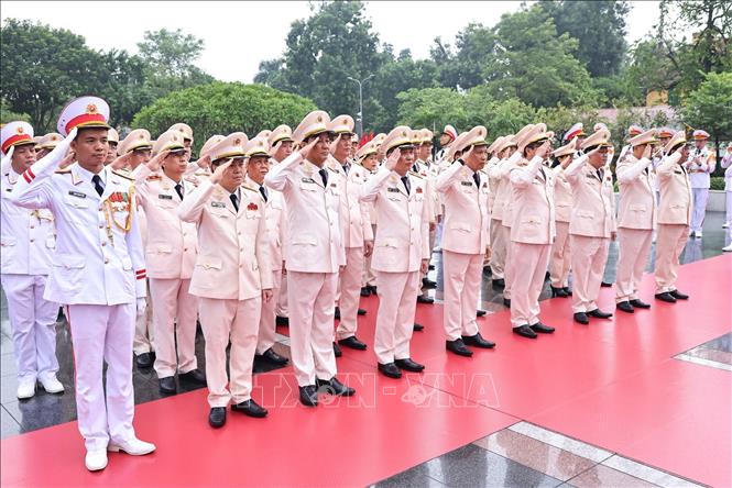 Ch&uacute; th&iacute;ch ảnh