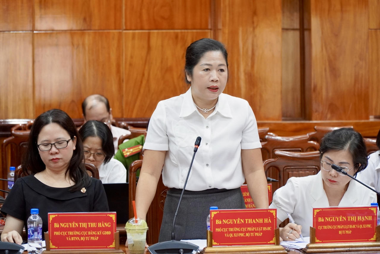 Thứ trưởng Bộ Tư pháp Nguyễn Thanh Ngọc kiểm tra tình hình thực hiện công tác tư pháp tại Đồng Tháp
