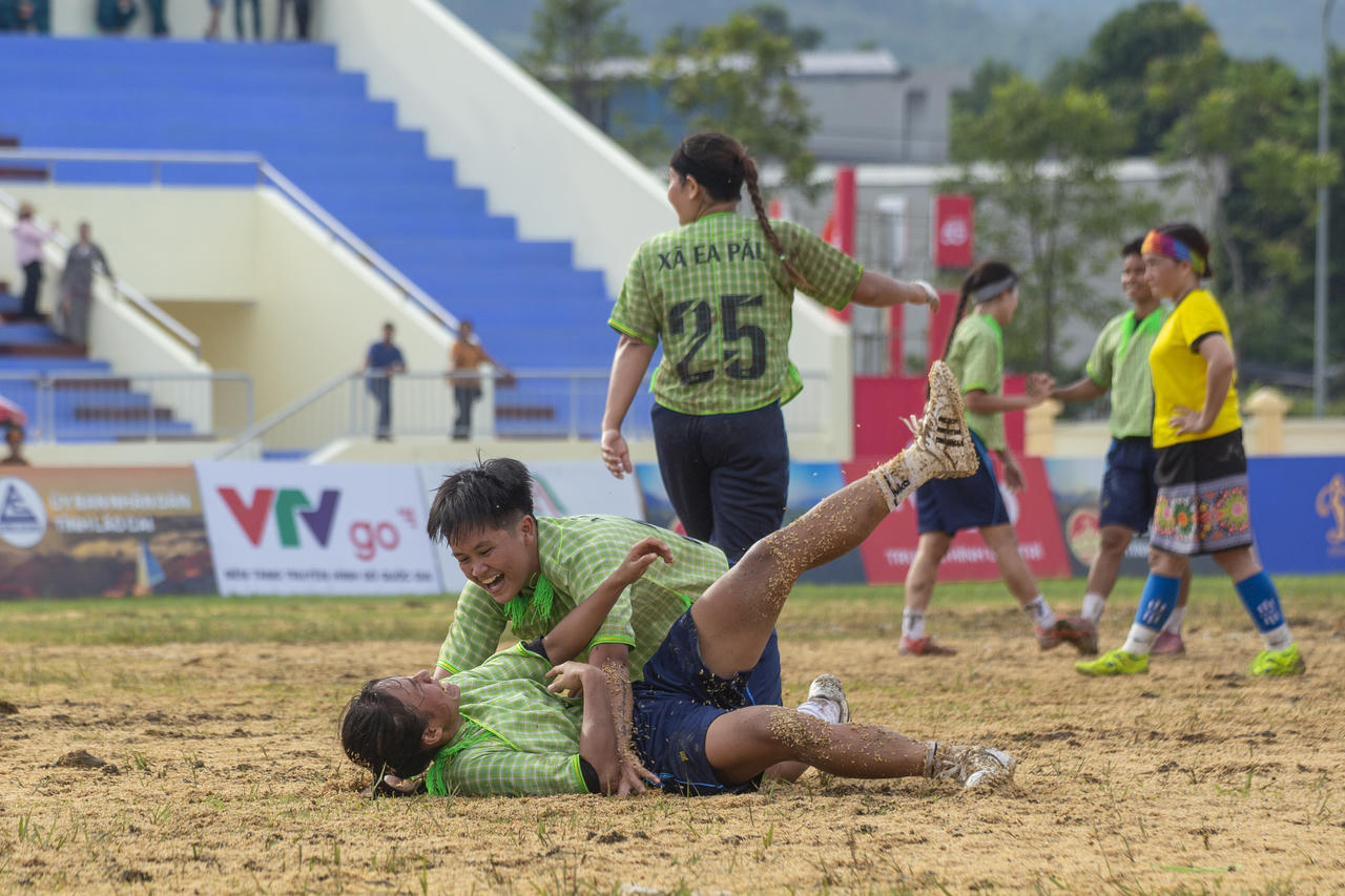 Ni&ecirc;̀m vui chi&ecirc;́n thắng (Ảnh: Nguy&ecirc;̃n Hải)