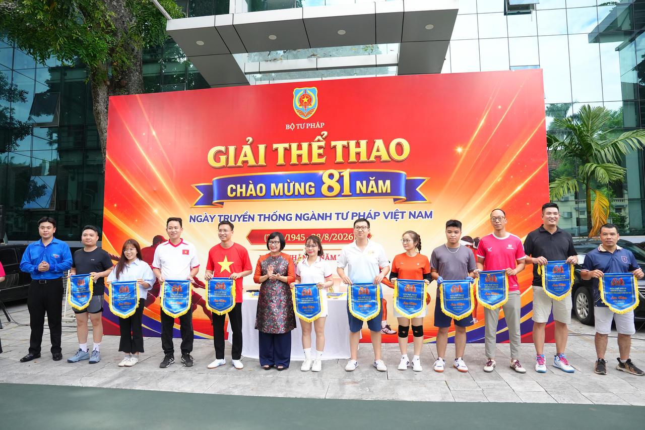 S&ocirc;i động giải thể thao mừng 81 năm ng&agrave;y truyền thống Ng&agrave;nh Tư ph&aacute;p