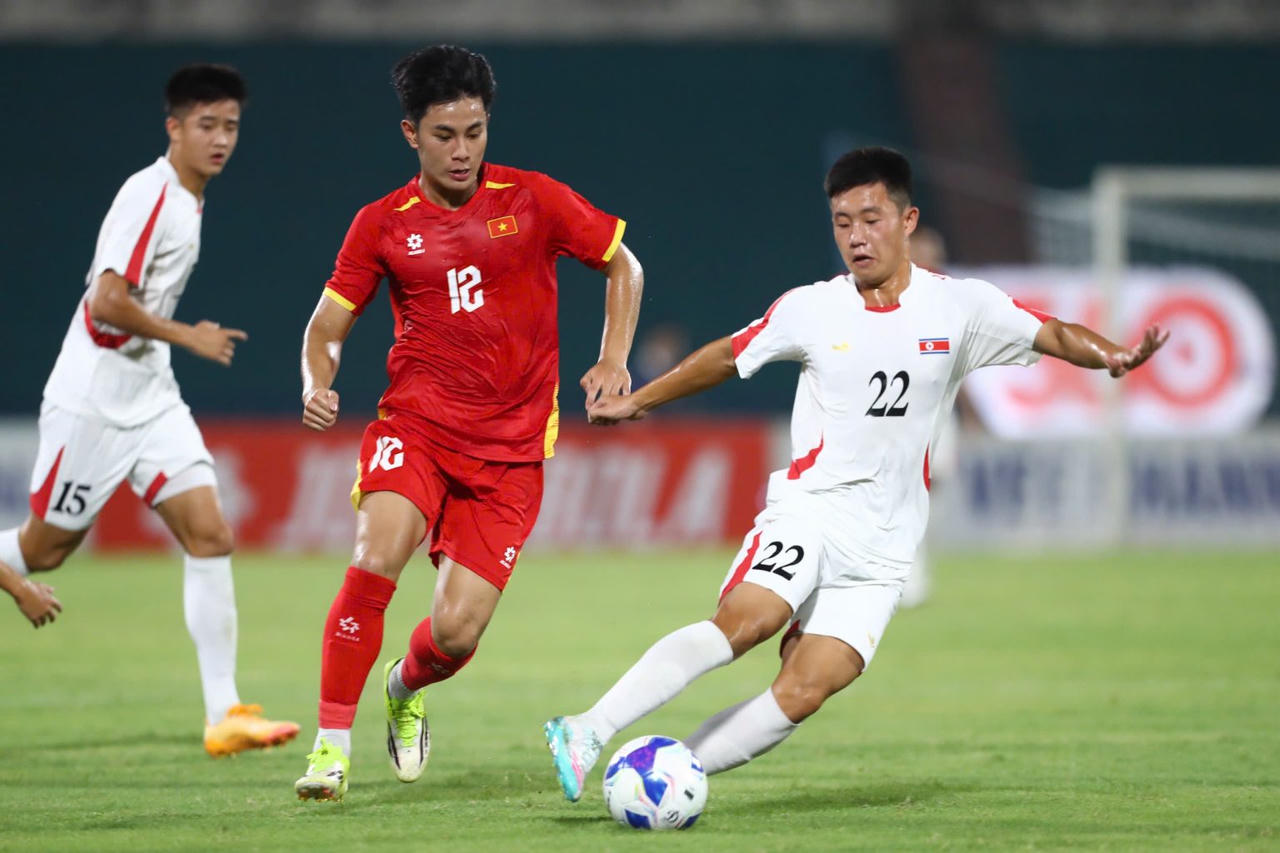 U20 Việt Nam ra qu&acirc;n kh&ocirc;ng th&agrave;nh c&ocirc;ng trước U20 CHDCND Triều Ti&ecirc;n tại bảng C V&ograve;ng loại U20 ch&acirc;u &Aacute; 2027 (Ảnh VFF)