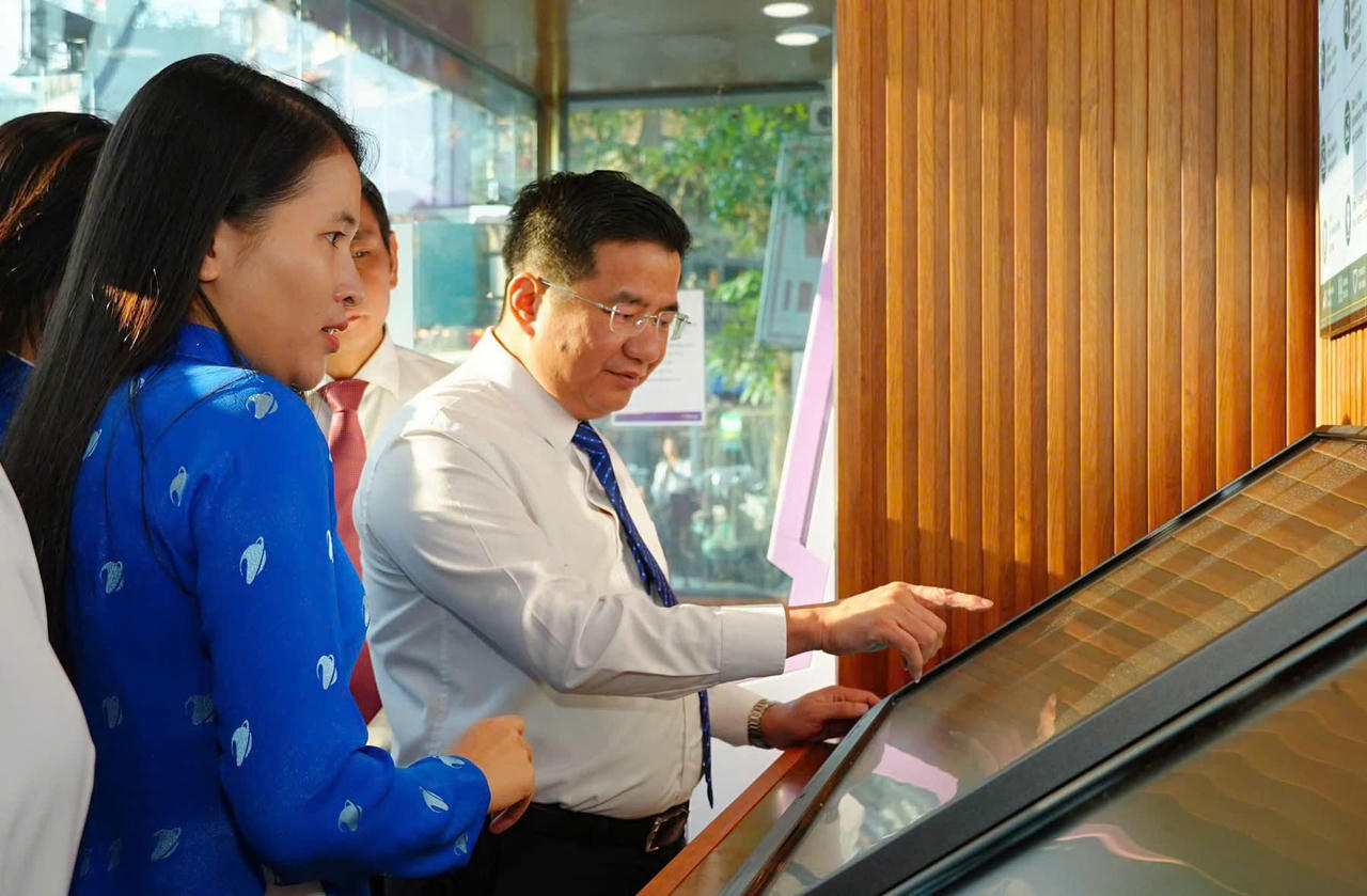 Sa Pa đưa Kiosk số v&agrave; Wifi c&ocirc;ng cộng v&agrave;o phục vụ người d&acirc;n, du kh&aacute;ch