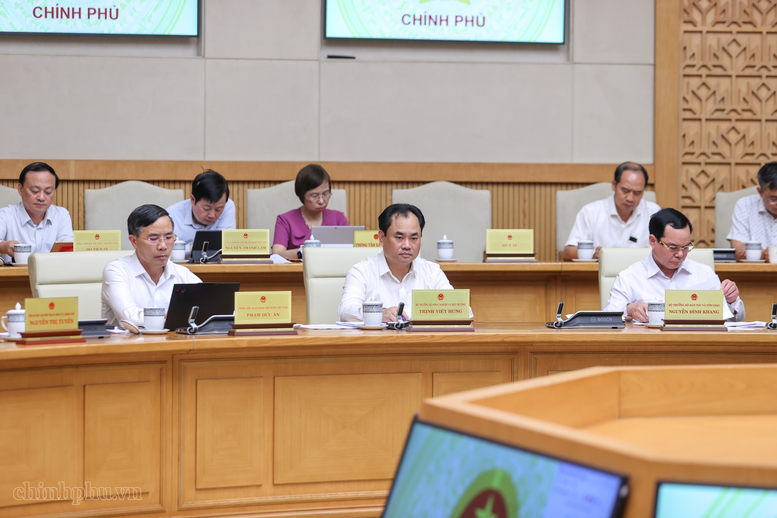 Thủ tướng chủ tr&igrave; phi&ecirc;n họp Ch&iacute;nh phủ th&aacute;ng 8: Thời điểm tăng tốc, bứt ph&aacute; với quyết t&acirc;m cao nhất- Ảnh 5.