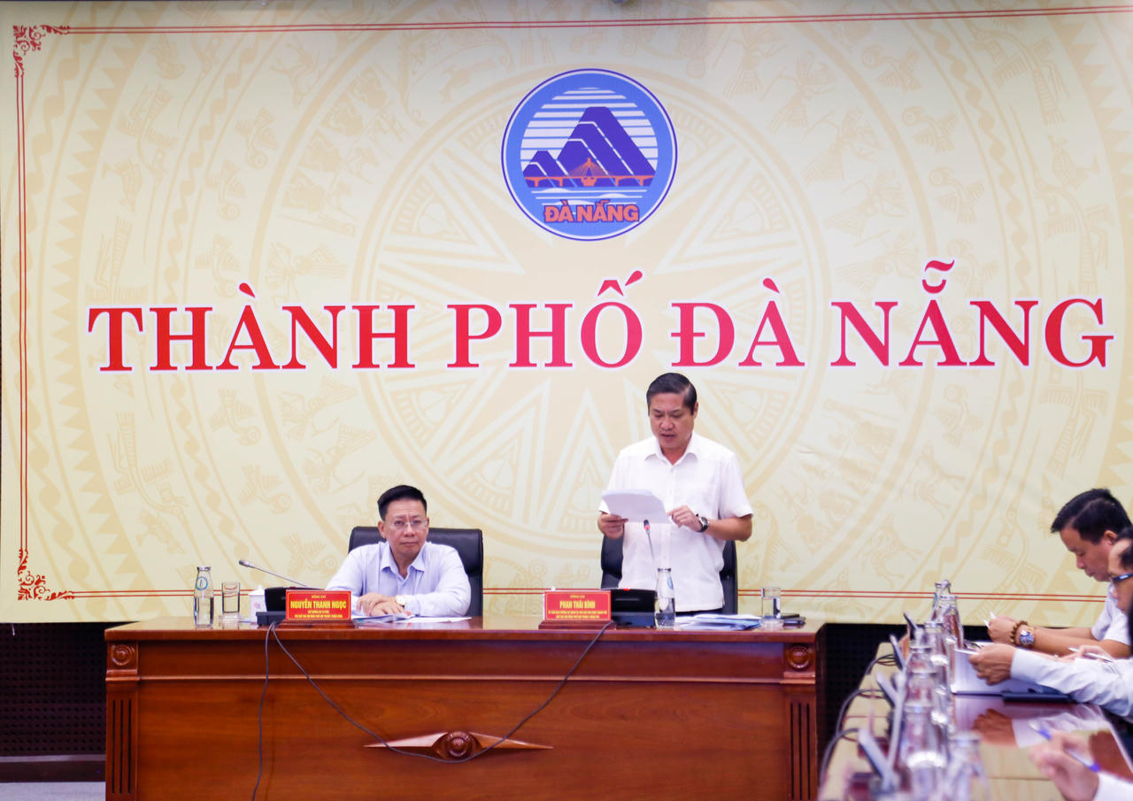 Ph&oacute; Chủ tịch UBND TP Đ&agrave; Nẵng, Chủ tịch Hội đồng phối hợp PBGDPL th&agrave;nh phố Đ&agrave; Nẵng - Phan Th&aacute;i B&igrave;nh ph&aacute;t biểu tại buổi l&agrave;m việc