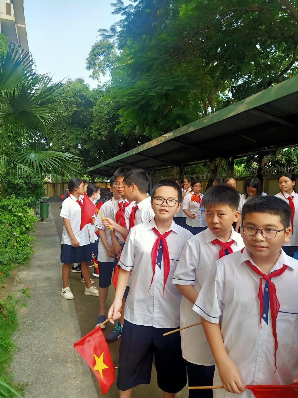 Học sinh Trường THCS Nam Từ Li&ecirc;m (H&agrave; Nội)