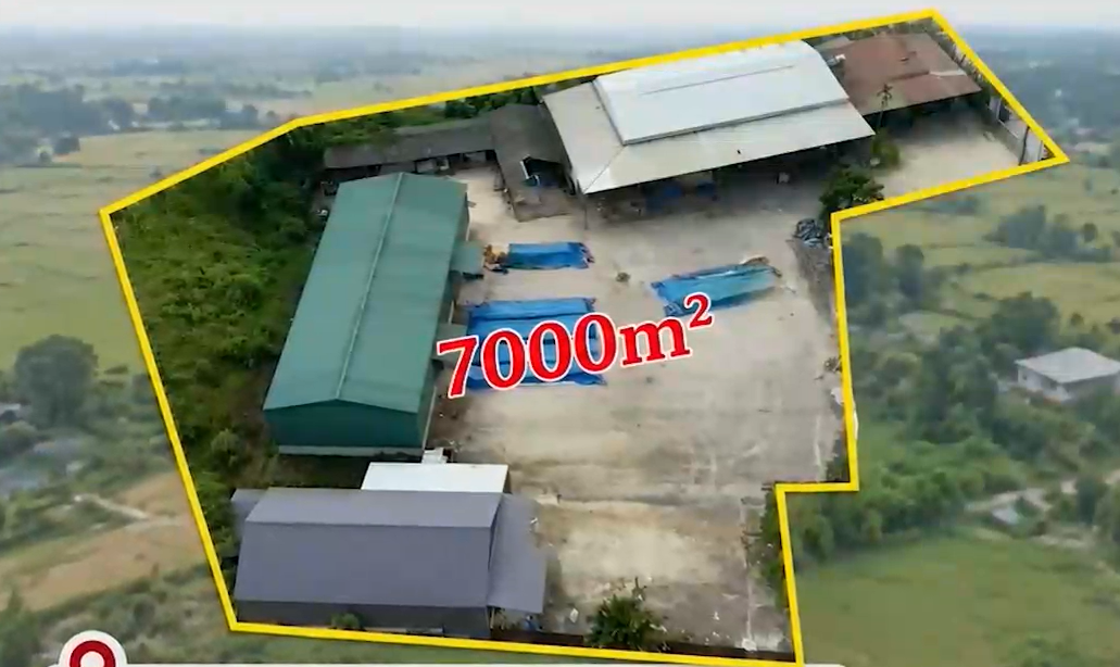 Thửa đất c&oacute; diện t&iacute;ch hơn 7.000m2, trong đ&oacute; đ&atilde; được cấp 03 Giấy chứng nhận QSDĐ với diện t&iacute;ch lần lượt l&agrave; 1.000m2, 75m2 v&agrave; 300m2, c&ograve;n lại chưa được cấp Giấy chứng nhận.