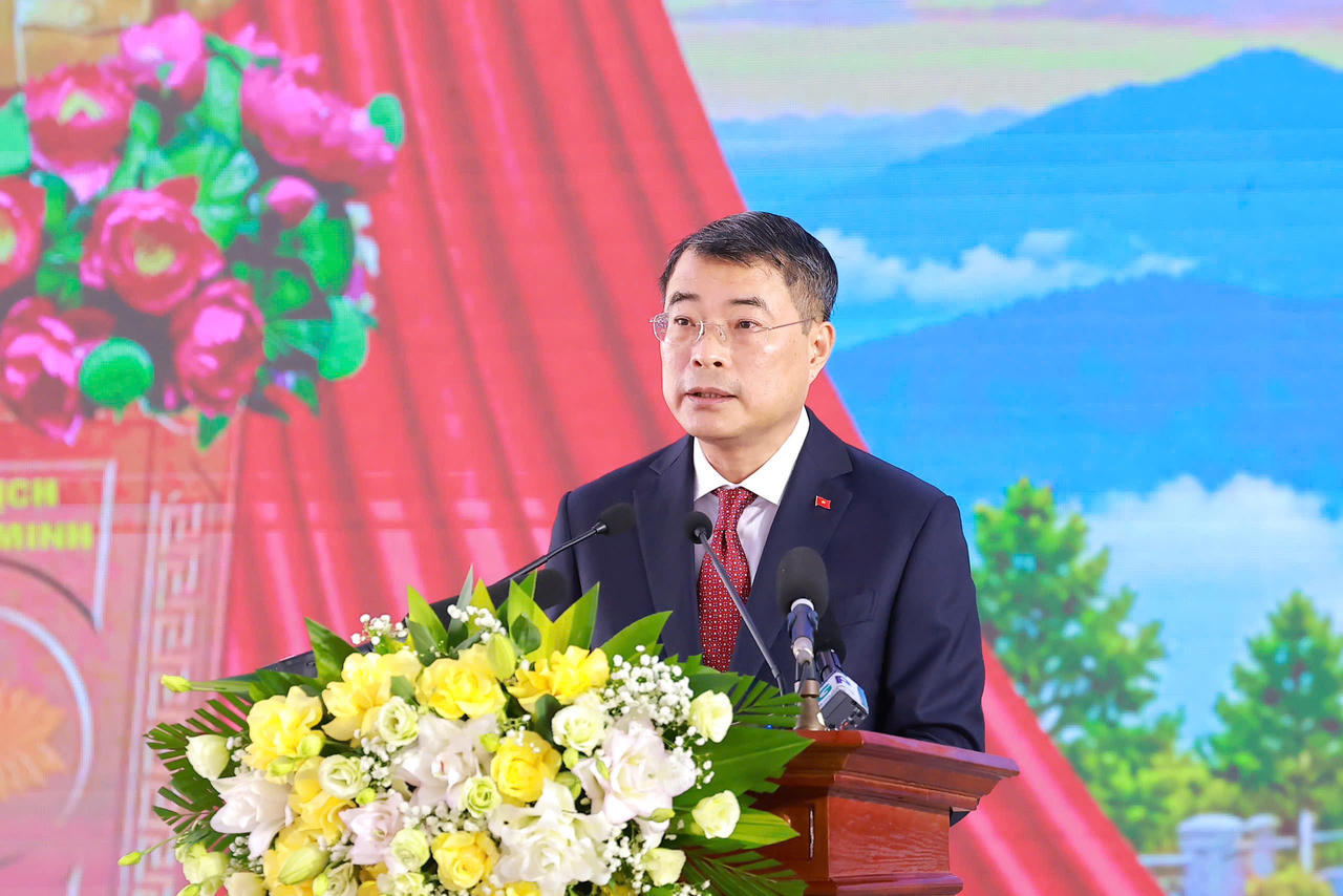 Thủ tướng Ch&iacute;nh phủ L&ecirc; Minh Hưng ph&aacute;t biểu tại buổi lễ. (Ảnh: Nguyễn Hải)