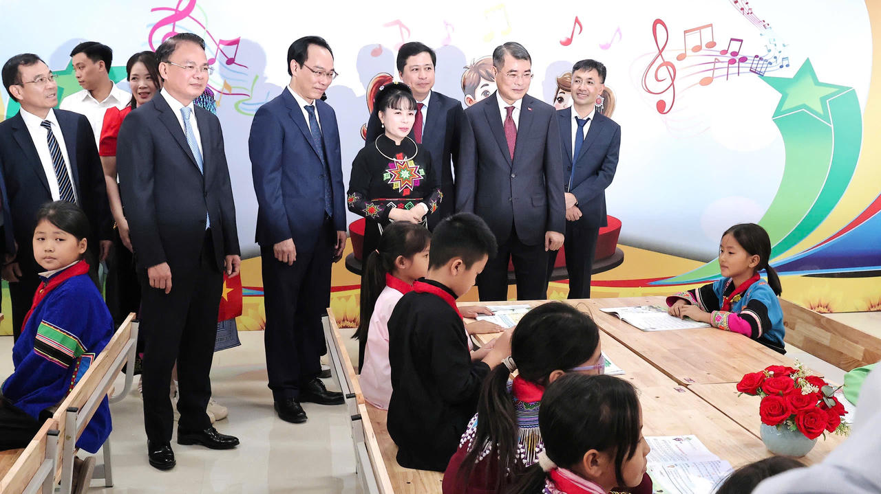 Thủ tướng Chính phủ L&ecirc; Minh Hưng: Gi&aacute;o dục phải đi trước một bước, tạo động lực ph&aacute;t triển đất nước