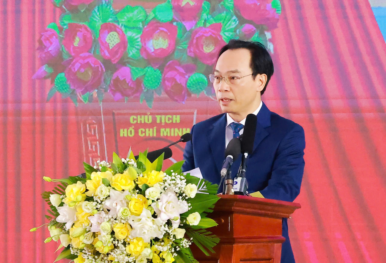 &Ocirc;ng Ho&agrave;ng Minh Sơn - Bộ trưởng Bộ Gi&aacute;o dục v&agrave; Đ&agrave;o tạo ph&aacute;t biểu tại buổi lễ. (Ảnh: Nguyễn Hải)