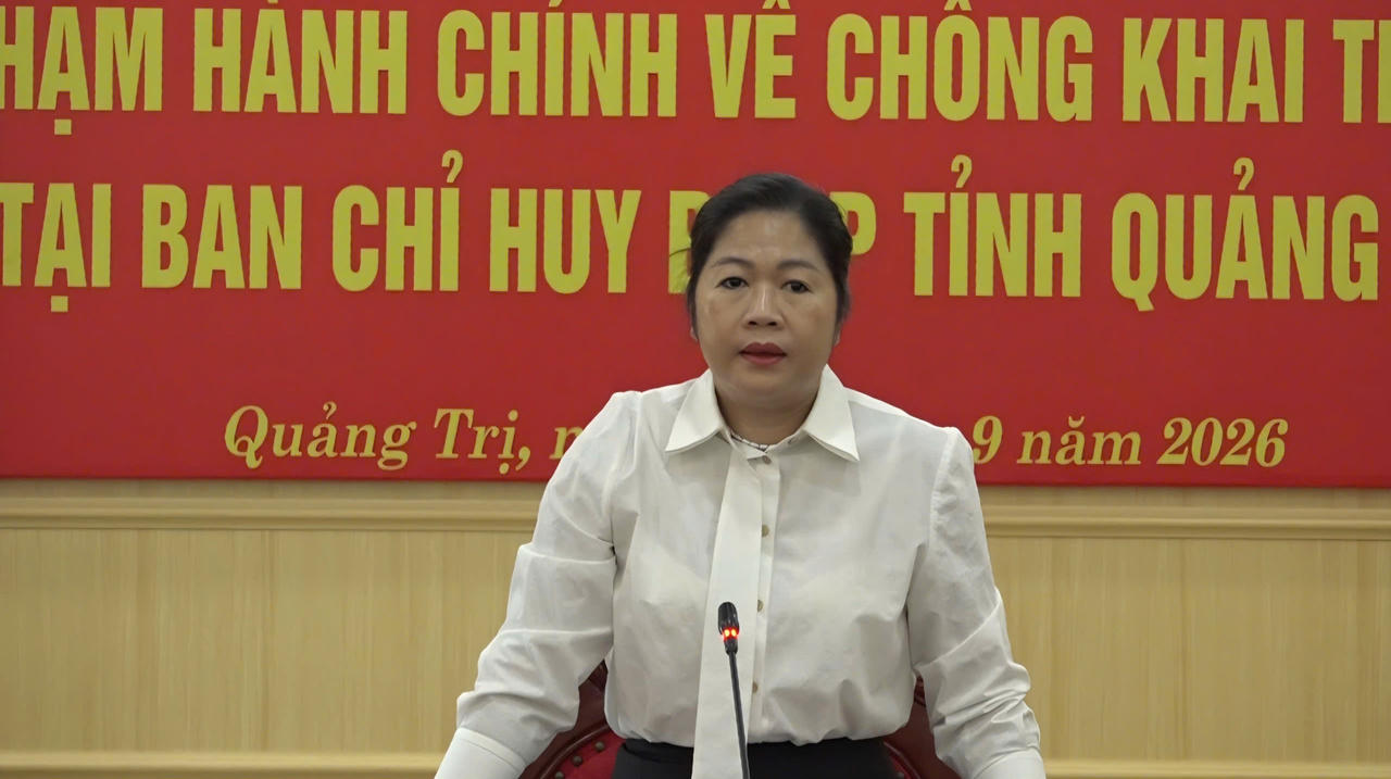 B&agrave; Nguyễn Thanh H&agrave;, Ph&oacute; Cục trưởng Cục Ph&aacute;p luật HS-HC&amp;amp;XLVPHC, Bộ Tư ph&aacute;p ph&aacute;t biểu kết luận buổi l&agrave;m việc. (Ảnh: Đ.T)