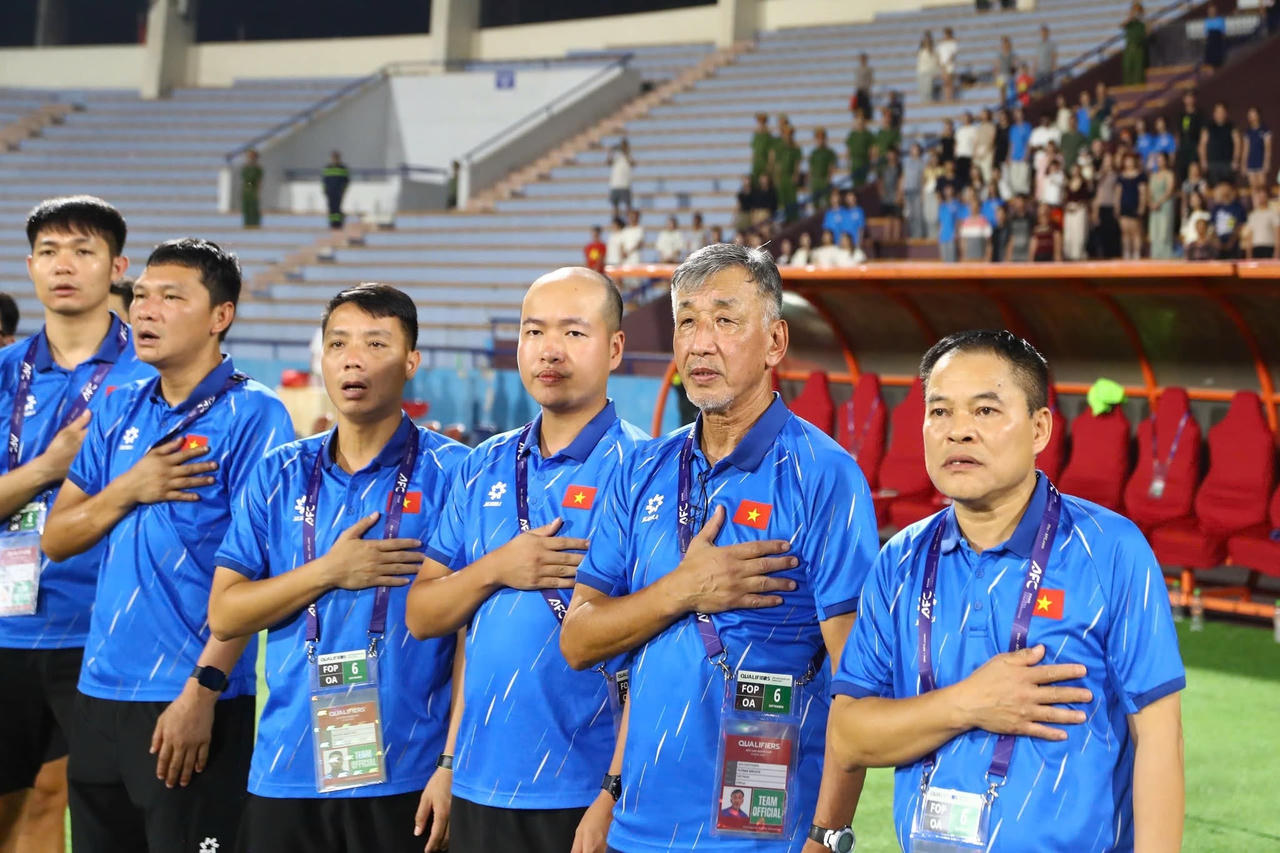 Ban huấn luyện đội tuyển U20 Việt Nam (Ảnh VFF)